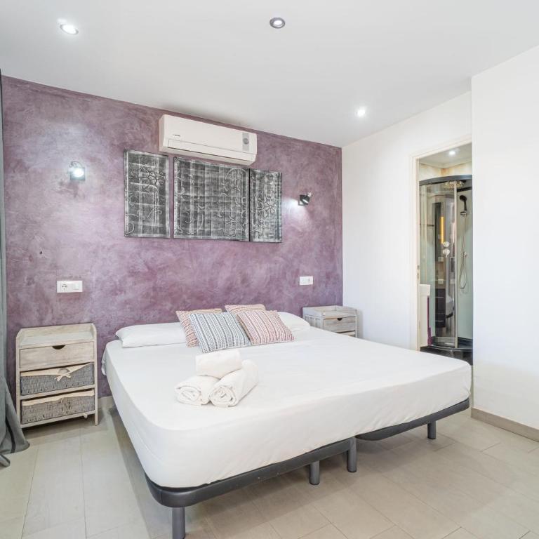 Casa con barbacoa , PISCINA con cascada , 4 HABITACIONES, capacidad HASTA 8-9 PERSONAS - Casa de 4 dormitorios - 37