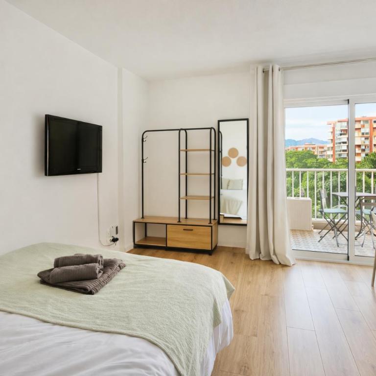 Vistas al Mar al Atardecer x Terraza Privada con Parking x Playa Cerca - Apartamento Estudio con vistas al mar - 2