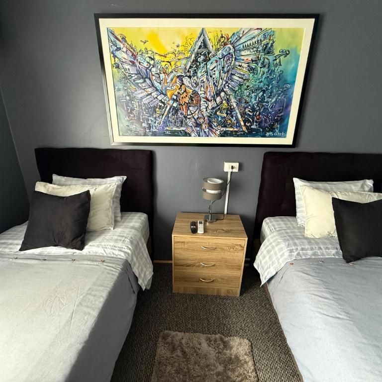 Hostal Suomi - Habitación Doble con baño privado - 2 camas - 11