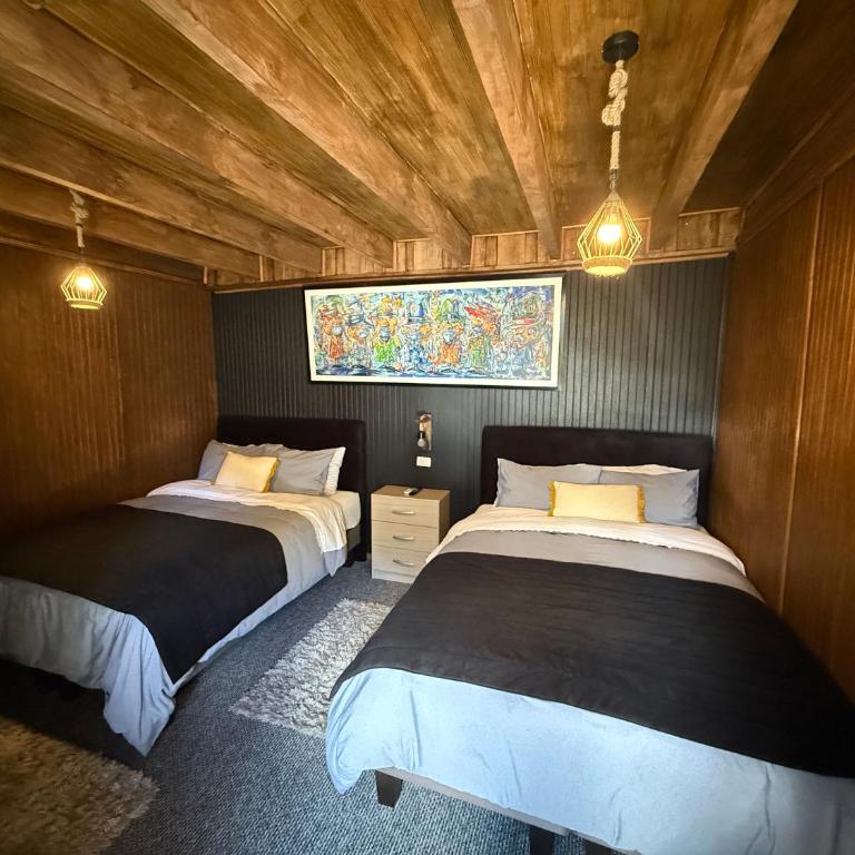 Hostal Suomi - Habitación Doble - 2 camas dobles - 1