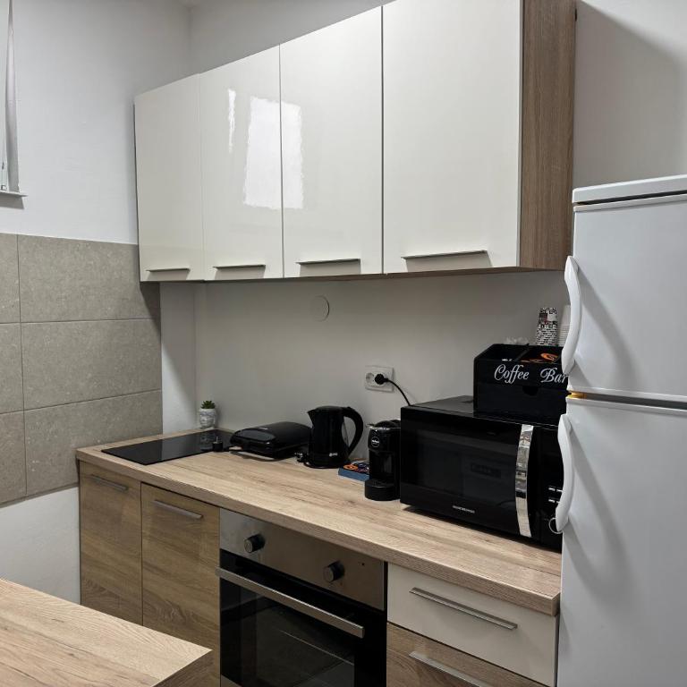 Duplex Apartment Gajic Tivat - Apartman sa 2 Spavaće Sobe - 40
