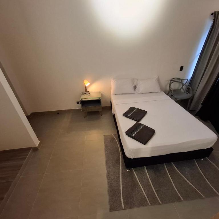Hotel La Casona - Cerca al Estadio Atanasio Girardot y Laureles - Deluxe Double Room - 5
