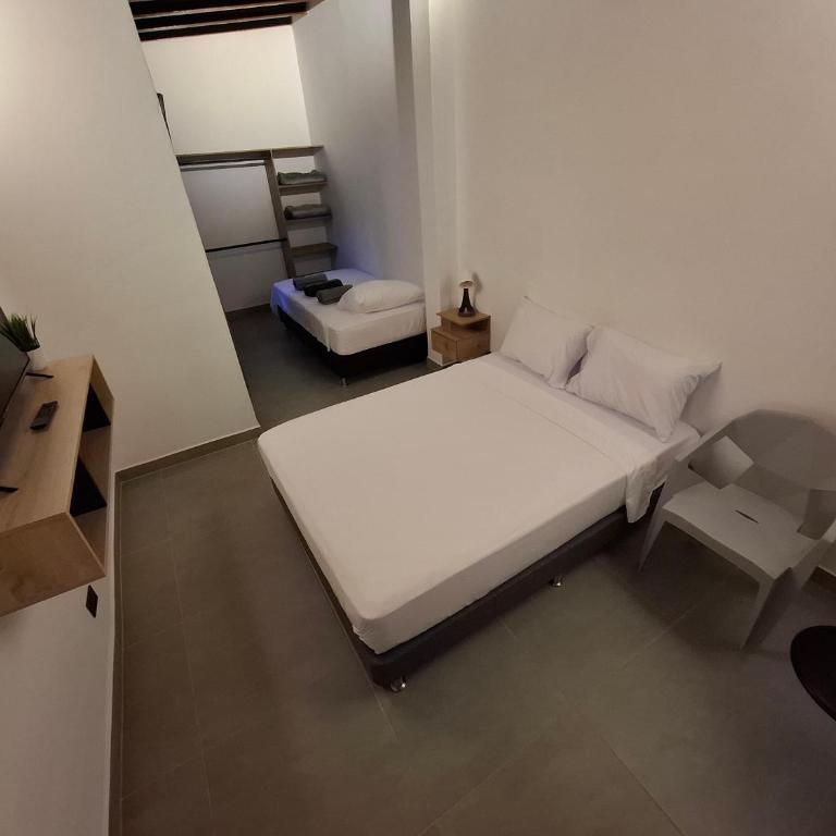 Hotel La Casona - Cerca al Estadio Atanasio Girardot y Laureles - Deluxe Double or Twin Room - 8