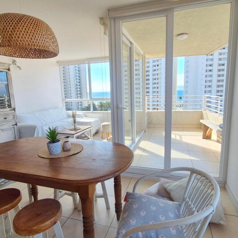 Espectacular Depto con vista al mar a pasos de la playa, casino, club de padel - Two-Bedroom Apartment - 9