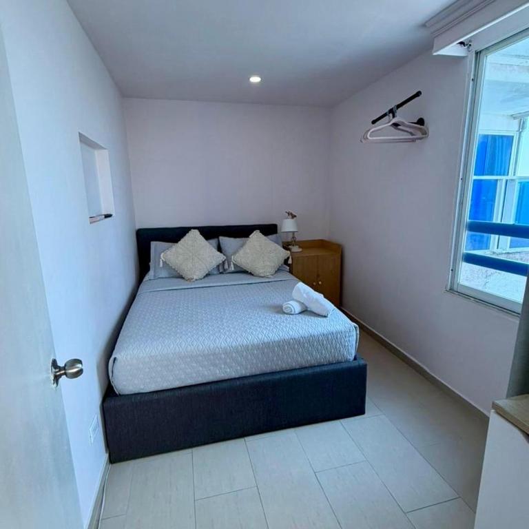 Apartamentos Cartagena Colonial - Two-Bedroom Deluxe Apartment with Balcony - 17