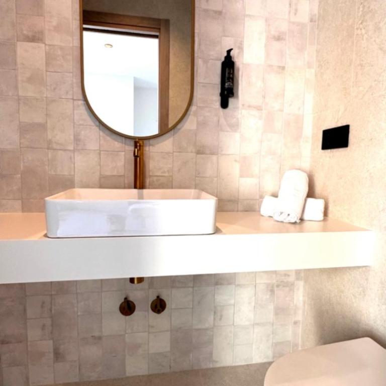 Hugo Beach Hotel & Apartments - Habitación Doble Deluxe - 18