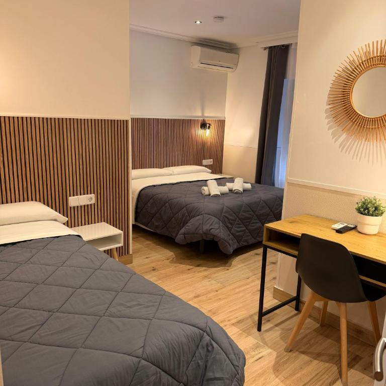 Trípolis Toledo - Habitación Triple - 6
