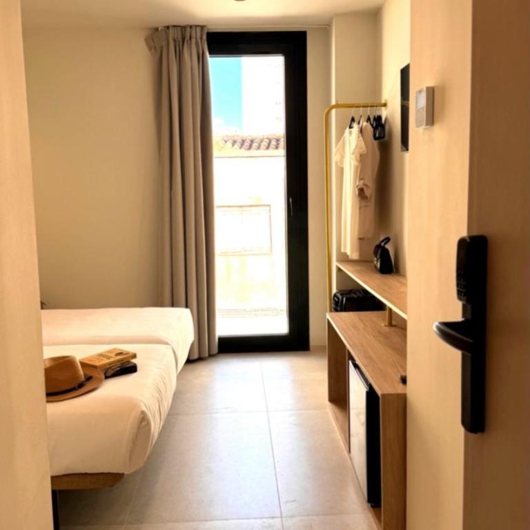 Hugo Beach Hotel & Apartments - Habitación Doble Deluxe - 17