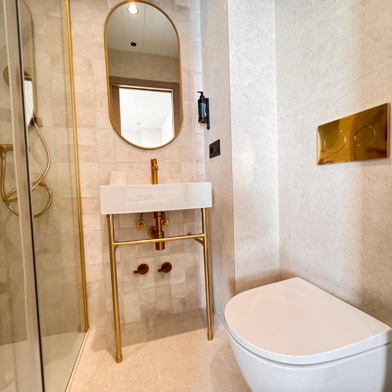 Hugo Beach Hotel & Apartments - Habitación Doble Deluxe - 12