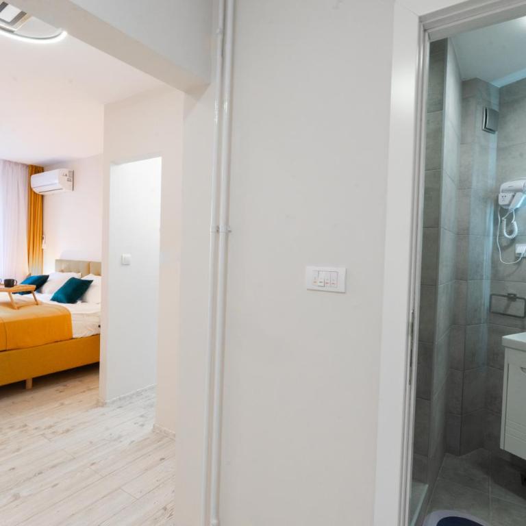 Old Town Lounge Belgrade - Walk 5 min to Terazije, Obilicev Ven, 10 min to Usce - One-Bedroom Apartment - 13