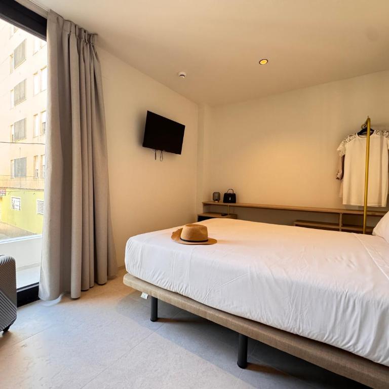Hugo Beach Hotel & Apartments - Habitación Doble Deluxe - 6