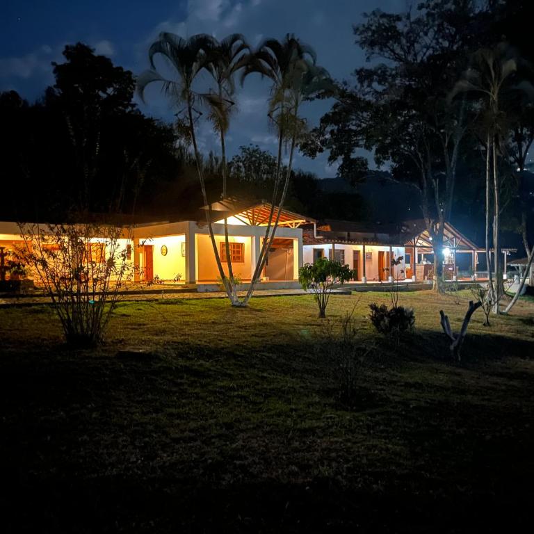 Finca El Saladero - Seven-Bedroom House - 15