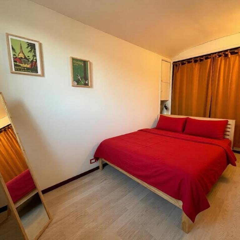 Charming Rooftop Attic San Salvario - 300m from Porta Nuova - One-Bedroom Apartment - 5