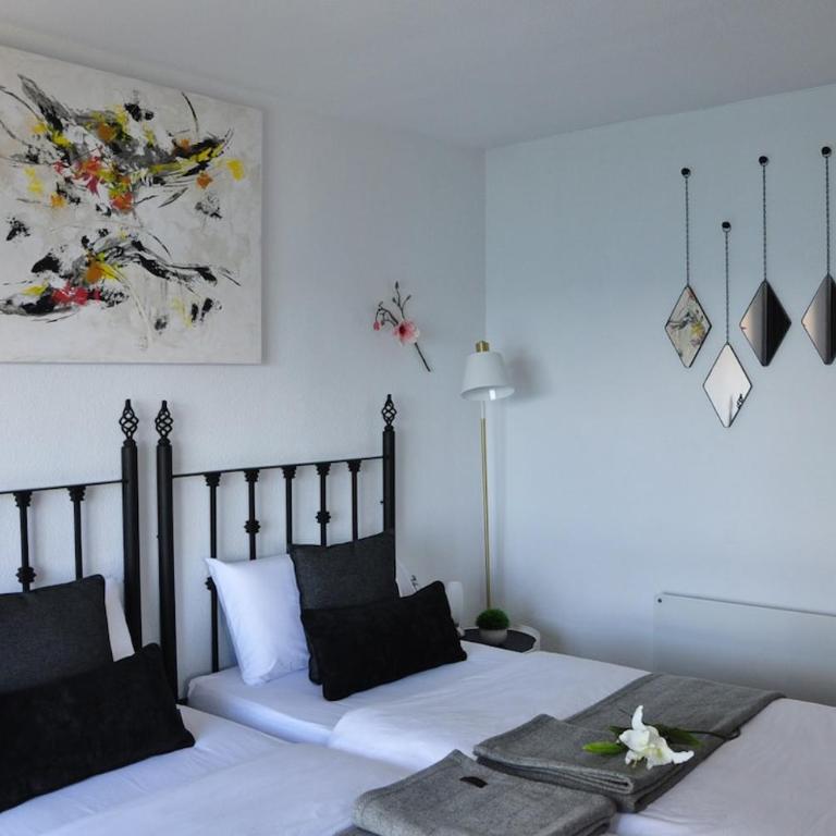 SunRise Apartment - Two-Bedroom Apartment - 55