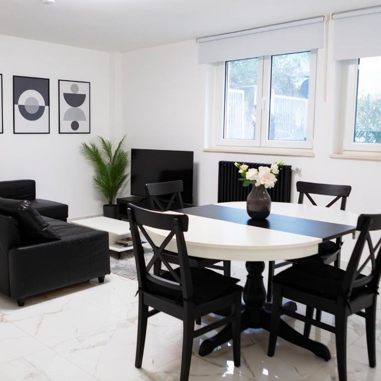Casa Rossini - Moderno appartamento a due passi dal mare - Two-Bedroom Apartment - 1