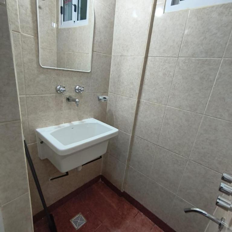 Jujuycito - Three-Bedroom House - 8