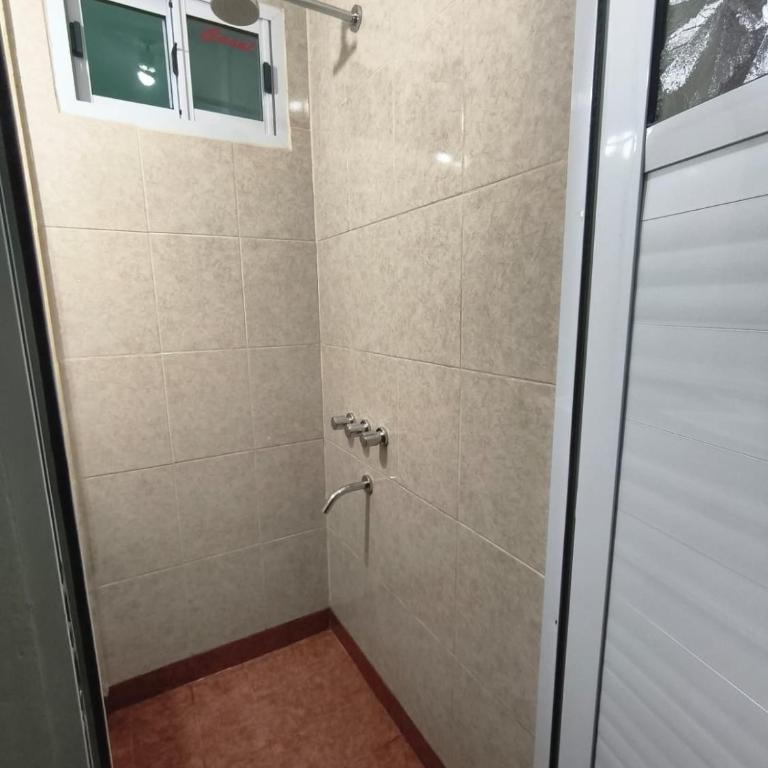 Jujuycito - Three-Bedroom House - 9