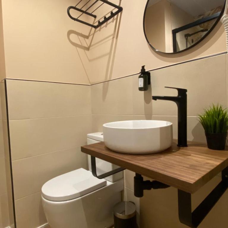 Marina Boutique - Double Room with Private Bathroom - 17