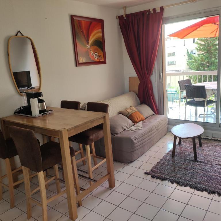 2 appartements mitoyens avec climatisation, piscine et parking - Plages et Port à 100m - Appartement 2 Chambres - Vue sur Piscine - 4