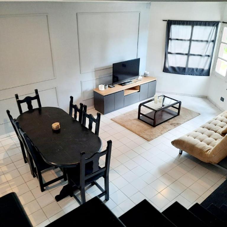 Duplex familiar zona macrocentro - Apartamento de 2 dormitorios - 4
