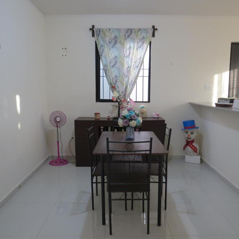 Residence in Mérida 10 minutes from the airport - Two-Bedroom House - 2