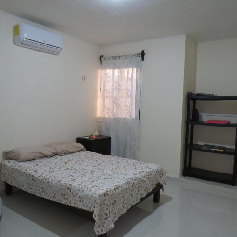 Residence in Mérida 10 minutes from the airport - Two-Bedroom House - 4