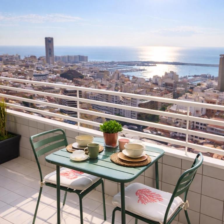 22nd Floor Skyline Studio Panoramic Sea&City Views - Estudio con terraza - 4