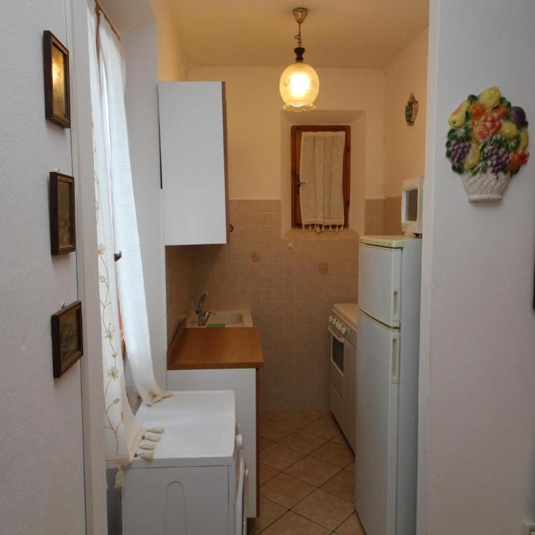 Quiet Trilocale with Two Bedrooms - Appartamento con 2 Camere da Letto - 4