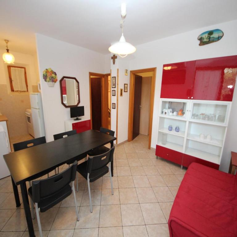 Quiet Trilocale with Two Bedrooms - Appartamento con 2 Camere da Letto - 8