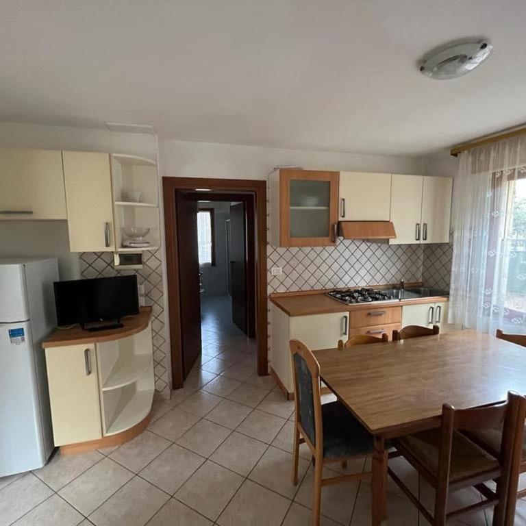 Flexible 6-Person Stay in Rosolina Mare - Two-Bedroom Apartment - 7