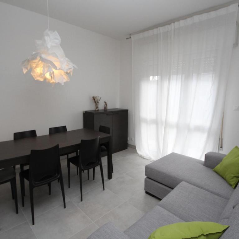 Stylish Stay for 4 near Porto Caleri - Two-Bedroom Apartment - 15
