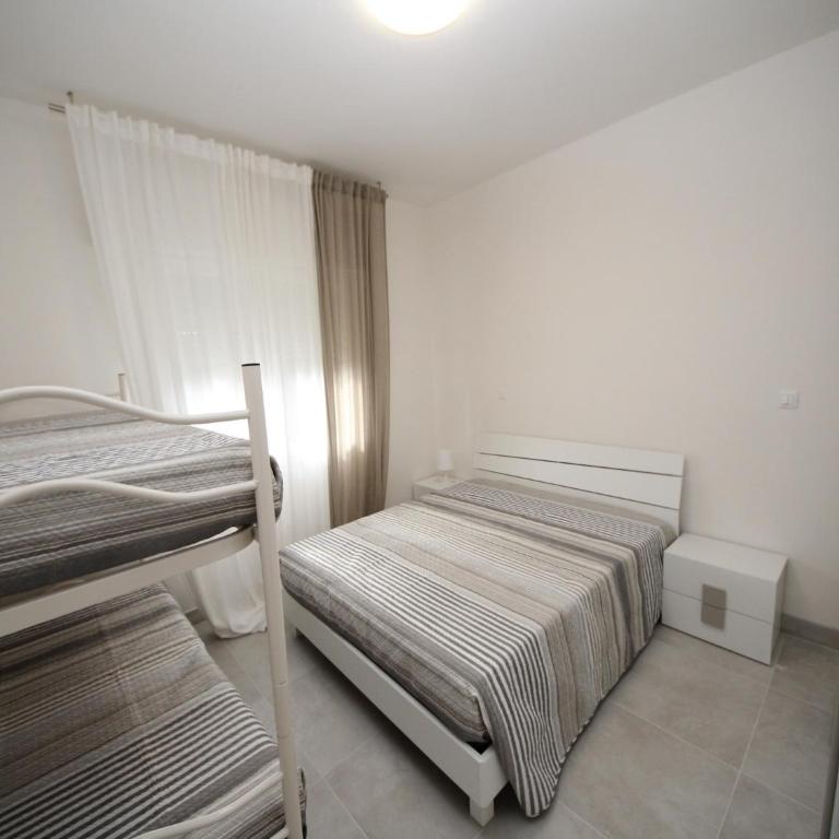 Stylish Stay for 4 near Porto Caleri - Two-Bedroom Apartment - 21