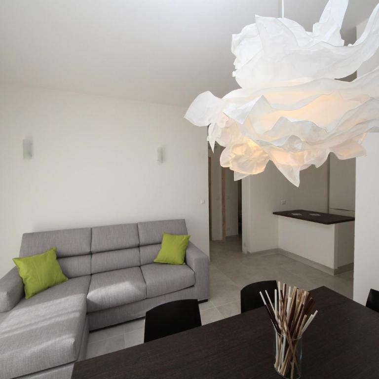 Stylish Stay for 4 near Porto Caleri - Two-Bedroom Apartment - 10