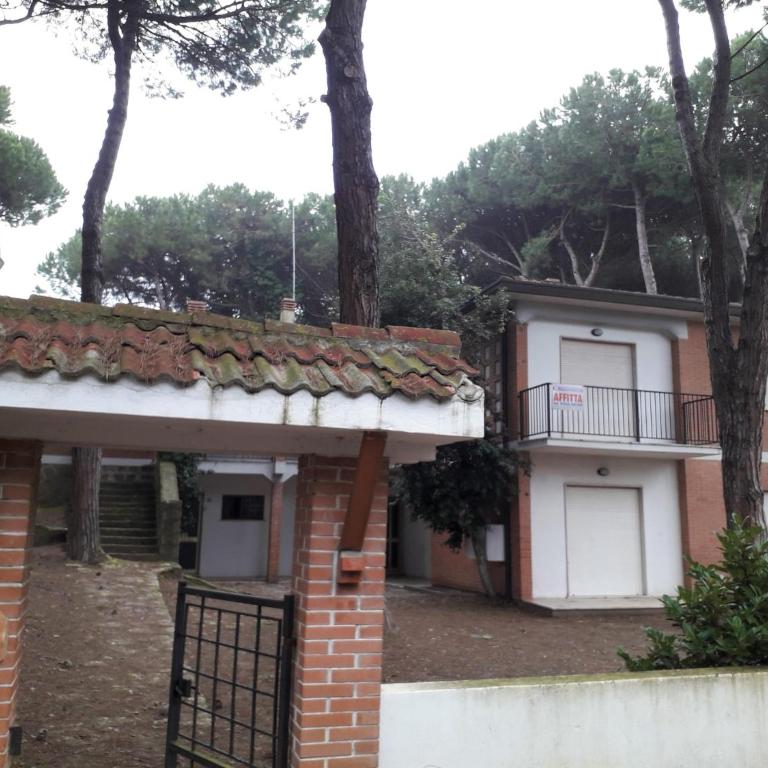 Stylish Stay for 4 near Porto Caleri - Two-Bedroom Apartment - 7