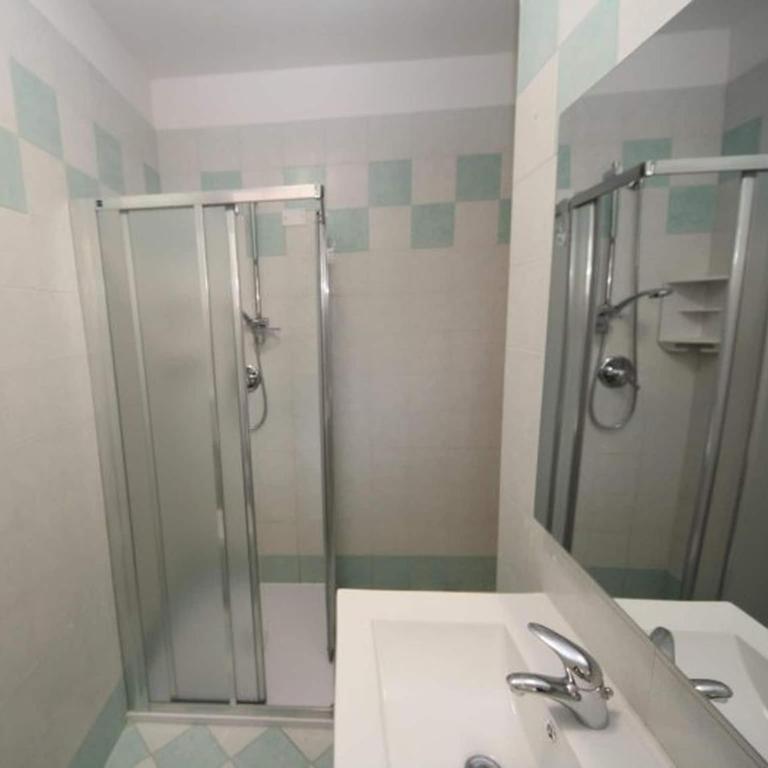 Apartment with easy access to the beach - Two-Bedroom Apartment - 11
