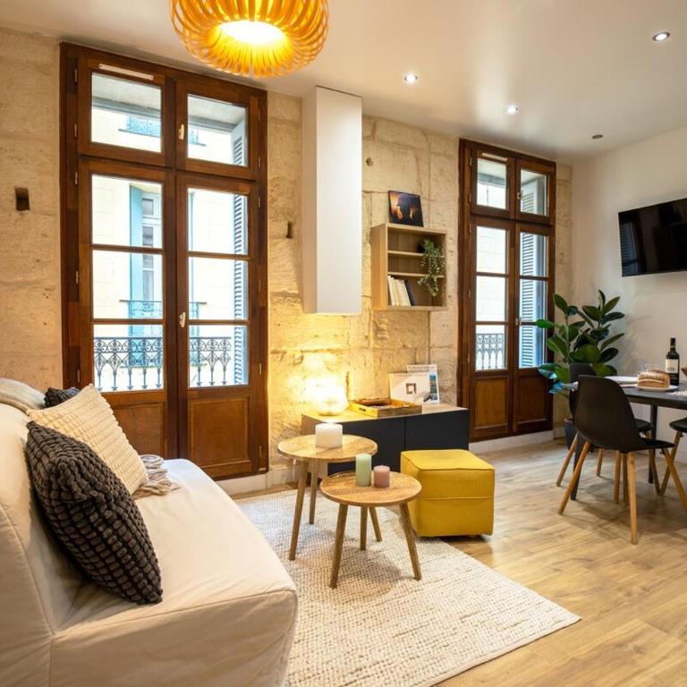 Centre - Balcon - Tout à pied - Tram à 2 min - One-Bedroom Apartment - 7