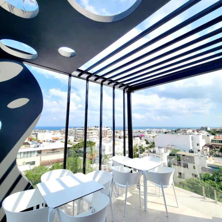 Stay in style, Upscale Condo in a Prime Location - One-Bedroom Apartment - 3