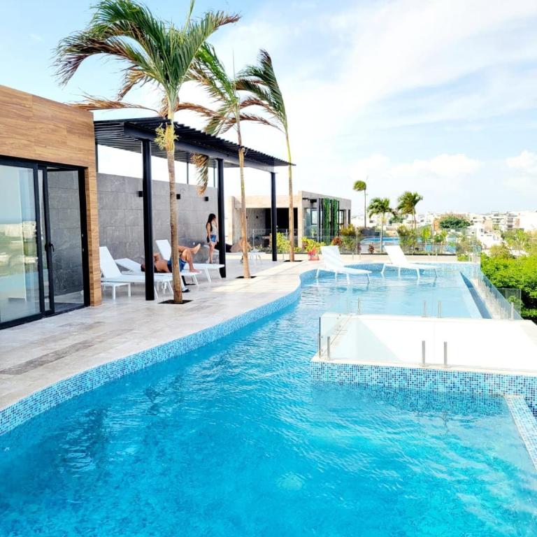 Stay in style, Upscale Condo in a Prime Location - One-Bedroom Apartment - 13