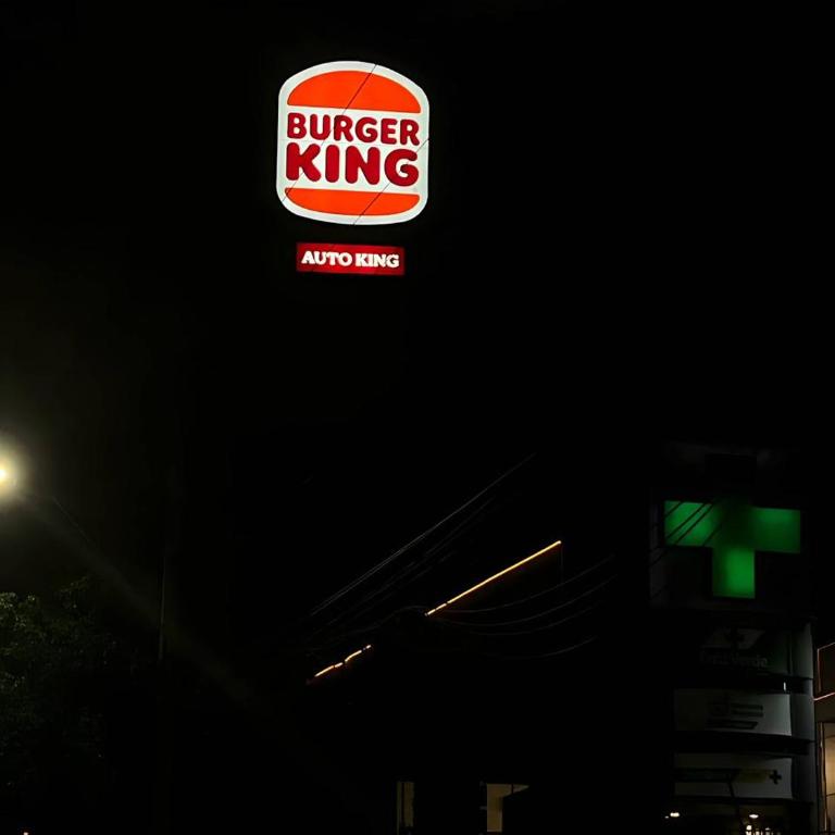 Amplio depto San Miguel 2D 2B Parking gratis - Two-Bedroom Apartment - 13