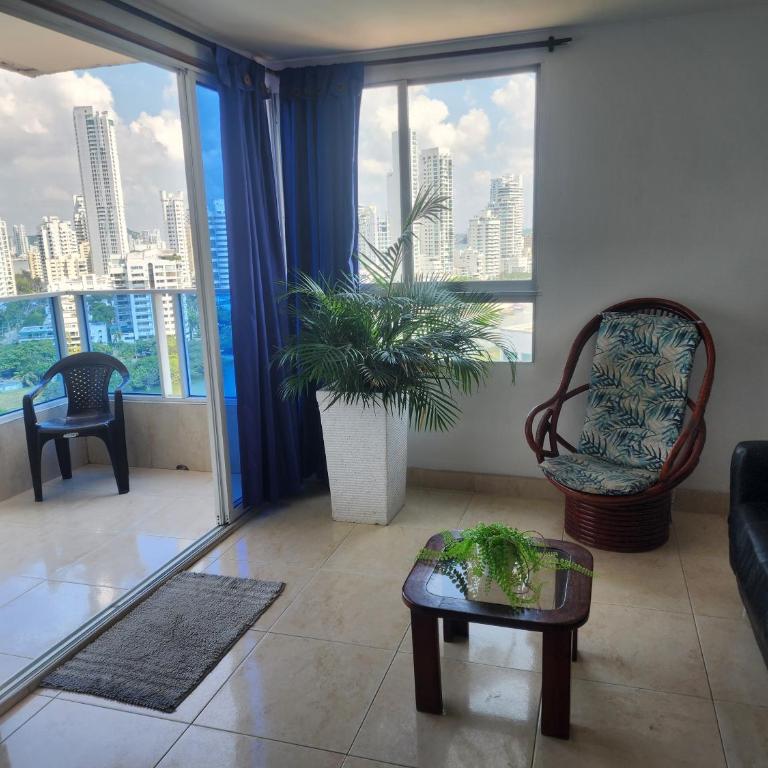 Cartagena El Laguito Apto cerca a la playa - One-Bedroom Apartment with Sea View and Terrace - 7