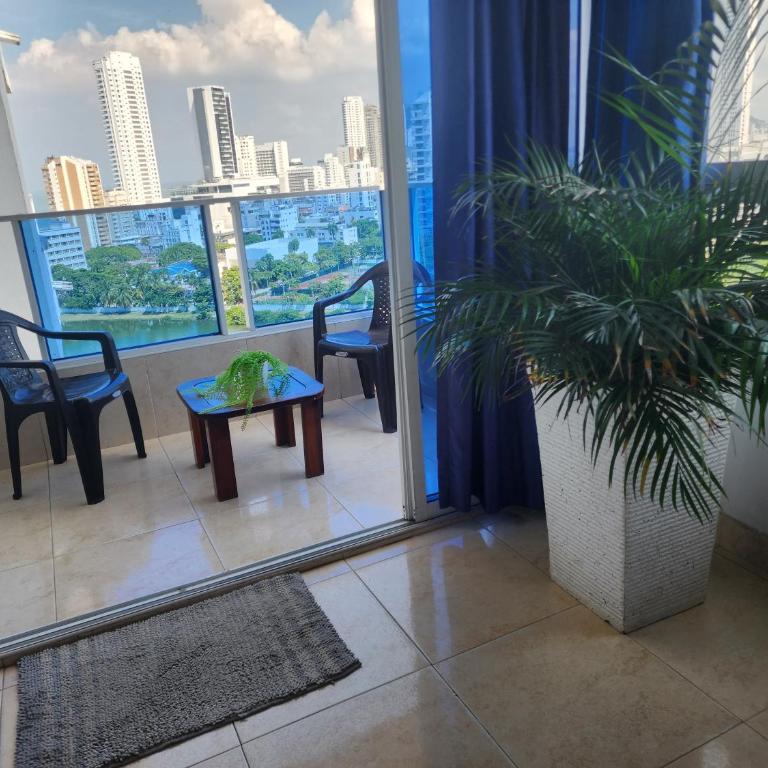Cartagena El Laguito Apto cerca a la playa - One-Bedroom Apartment with Sea View and Terrace - 5