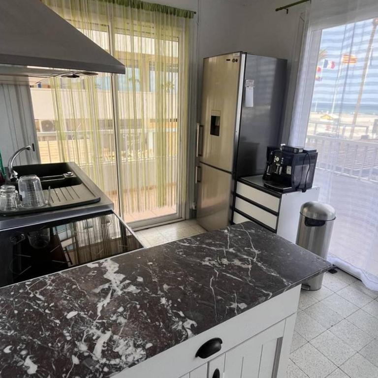 Appartement T2 à Canet-en-Roussillon avec climatisation et wifi - FR-1-696-65 - Appartamento - 3