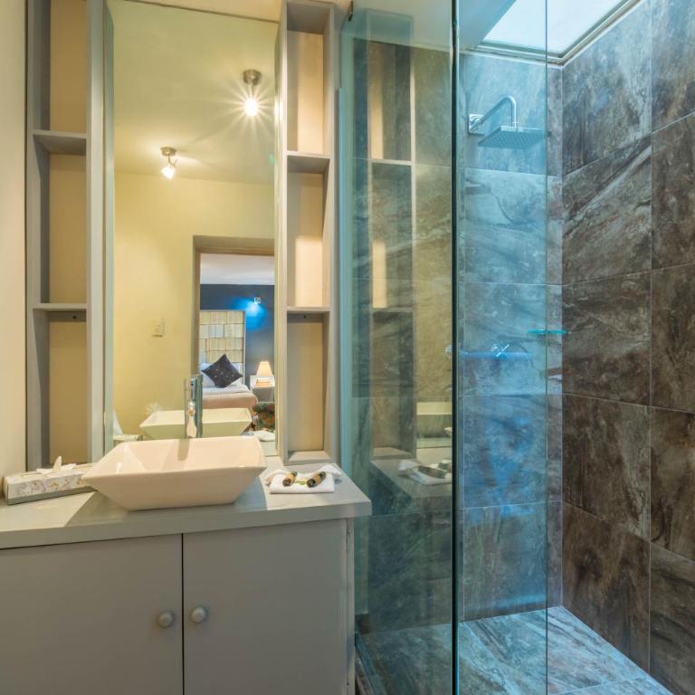 Hotel Damiana Boutique - Deluxe Quadruple Room - 7