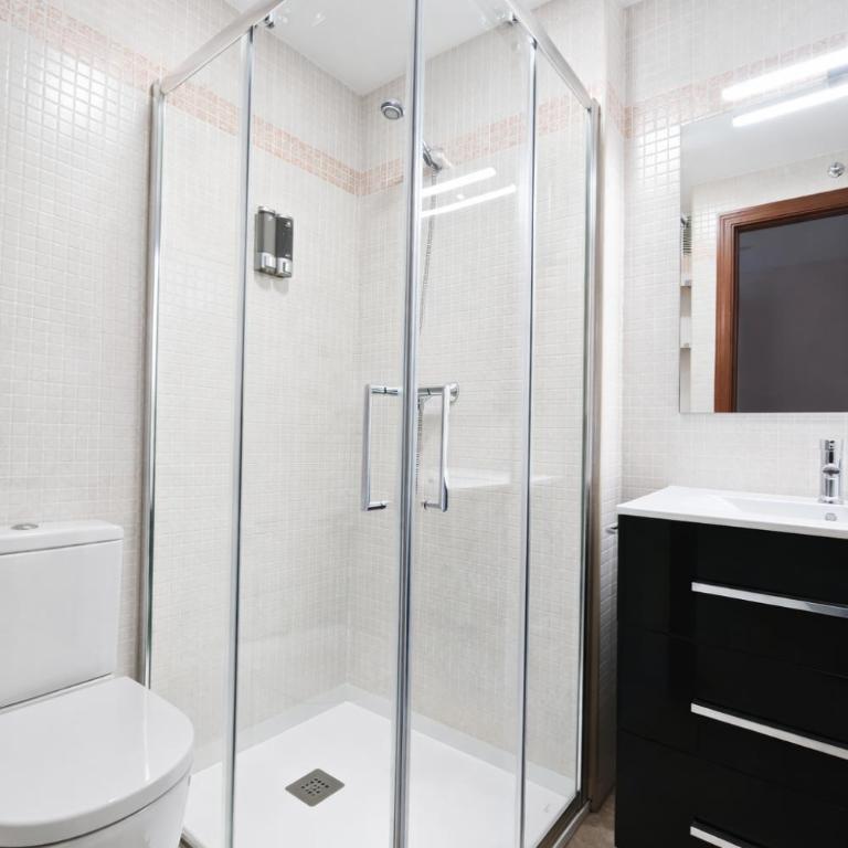 Spectacular views. All new with free parking - Apartamento de 2 dormitorios - 27