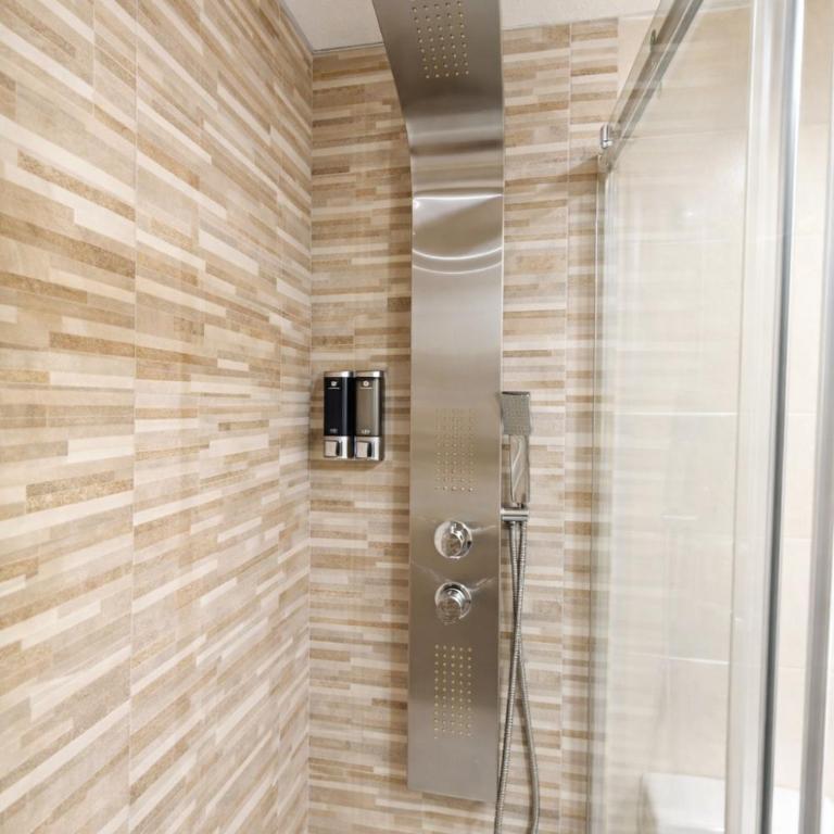 Spectacular views. All new with free parking - Apartamento de 2 dormitorios - 26
