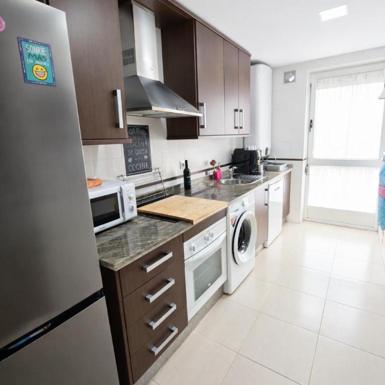 Spectacular views. All new with free parking - Apartamento de 2 dormitorios - 15