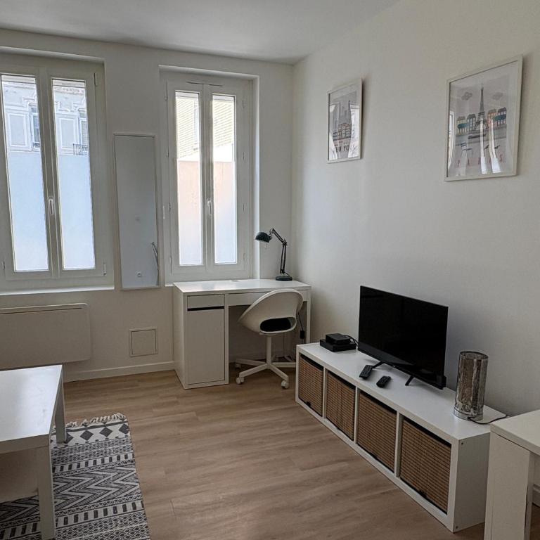 Le nouveau 4 chemins - St Vincent - Monolocale con Divano-Letto - 2