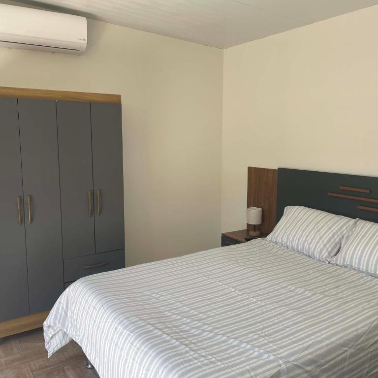 Colinas House - One-Bedroom Apartment - 4