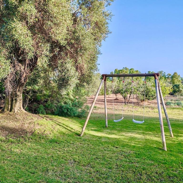 Charming Cottage with Private Garden near Nora & Chia - Villa - 4