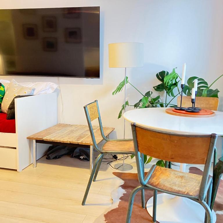Appartement très haut avec Piscine, sauna, salle de sport et solarium - Appartement 1 Chambre - 77